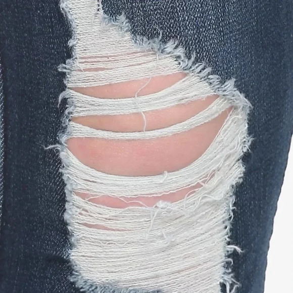 🌸NEW🌸 HOT TOPIC Ultra Hi-Rise Crop Jegging - Picture 5 of 10